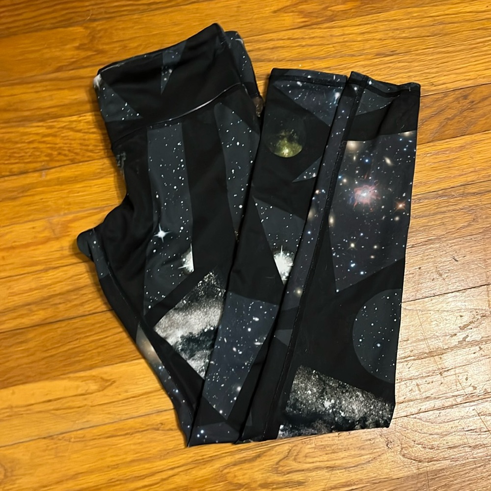 Alo Yoga XS galaxy pants